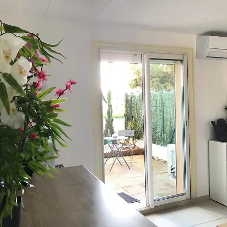 Studio Piscine Terrasse A 5min Plage Lägenhet