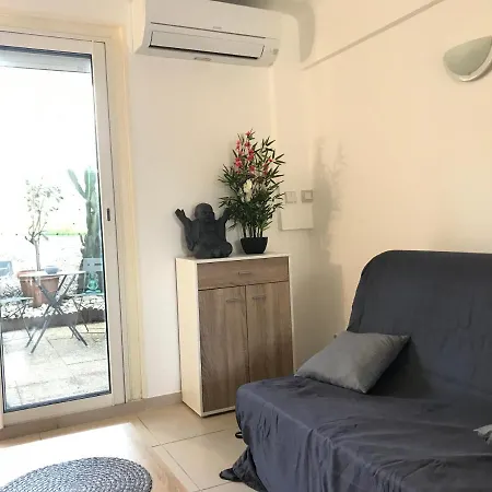 Lägenhet Studio Piscine Terrasse A 5min Plage Antibes